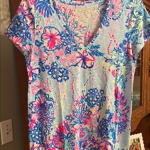 Lilly Pulitzer Pink and Blue Graphic Short Sleeve Tee